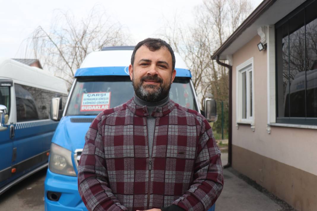 Genç kız hayalini sürdürdü, dolmuş direksiyonun başına geçti 6